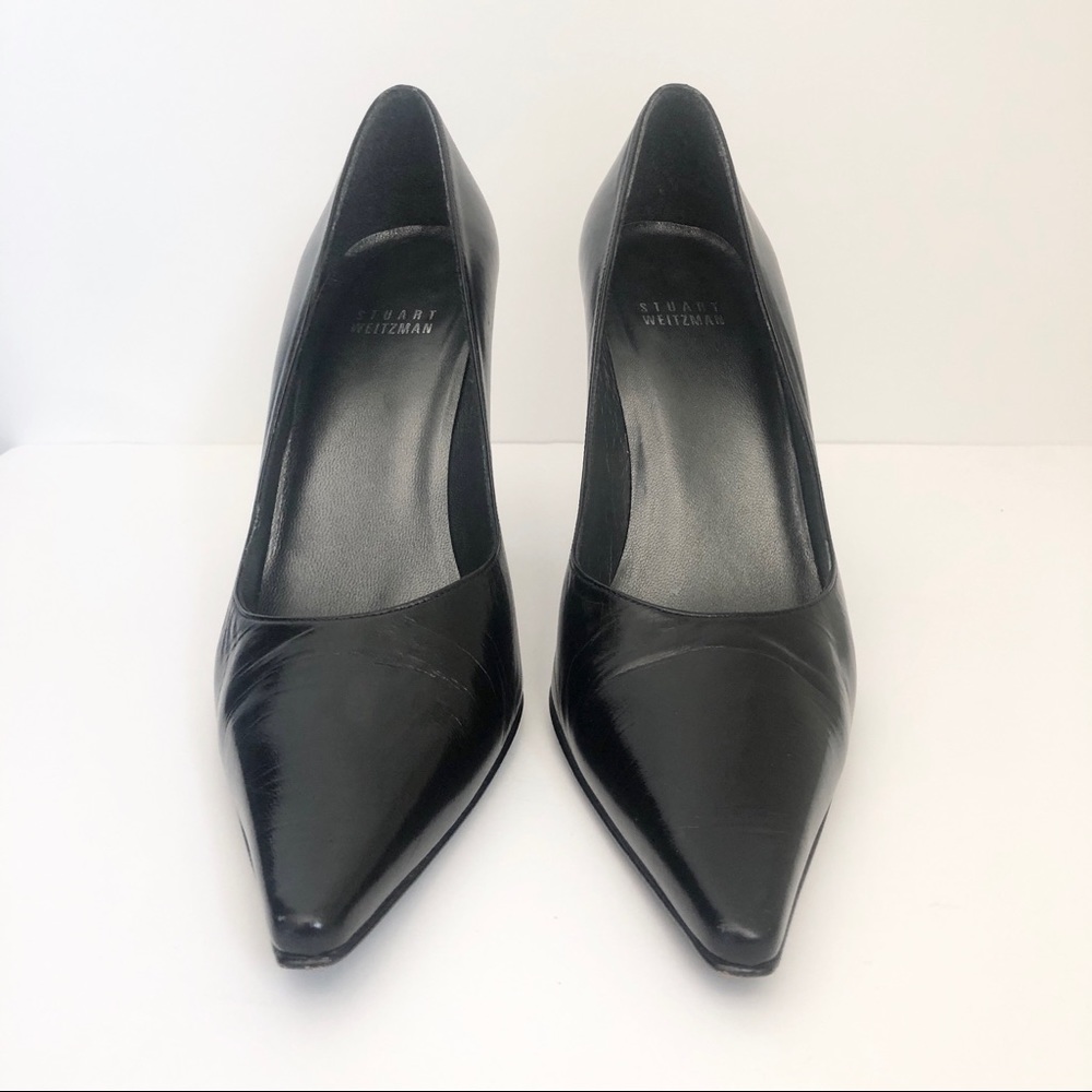 Stuart Weitzman black leather pointed toe pump - 8